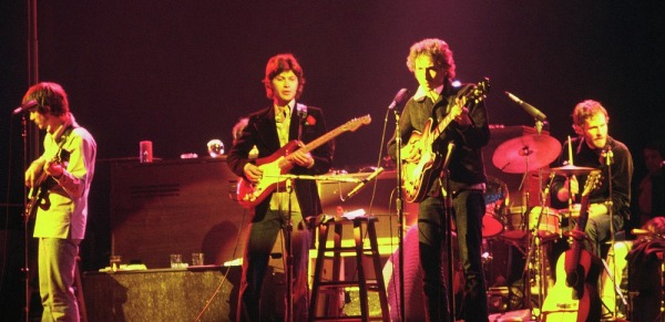 Bob_dylan_and_the_band_-_1974